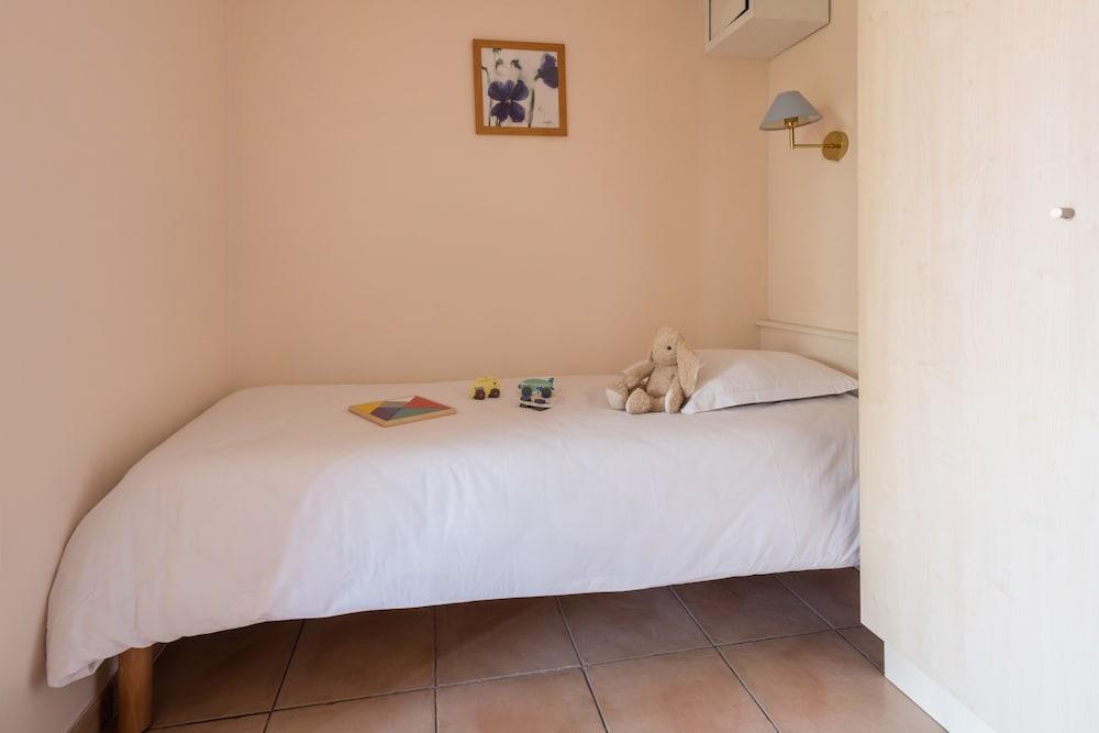 Residence Pierre & Vacances Les Rivages Du Parc マントン エクステリア 写真