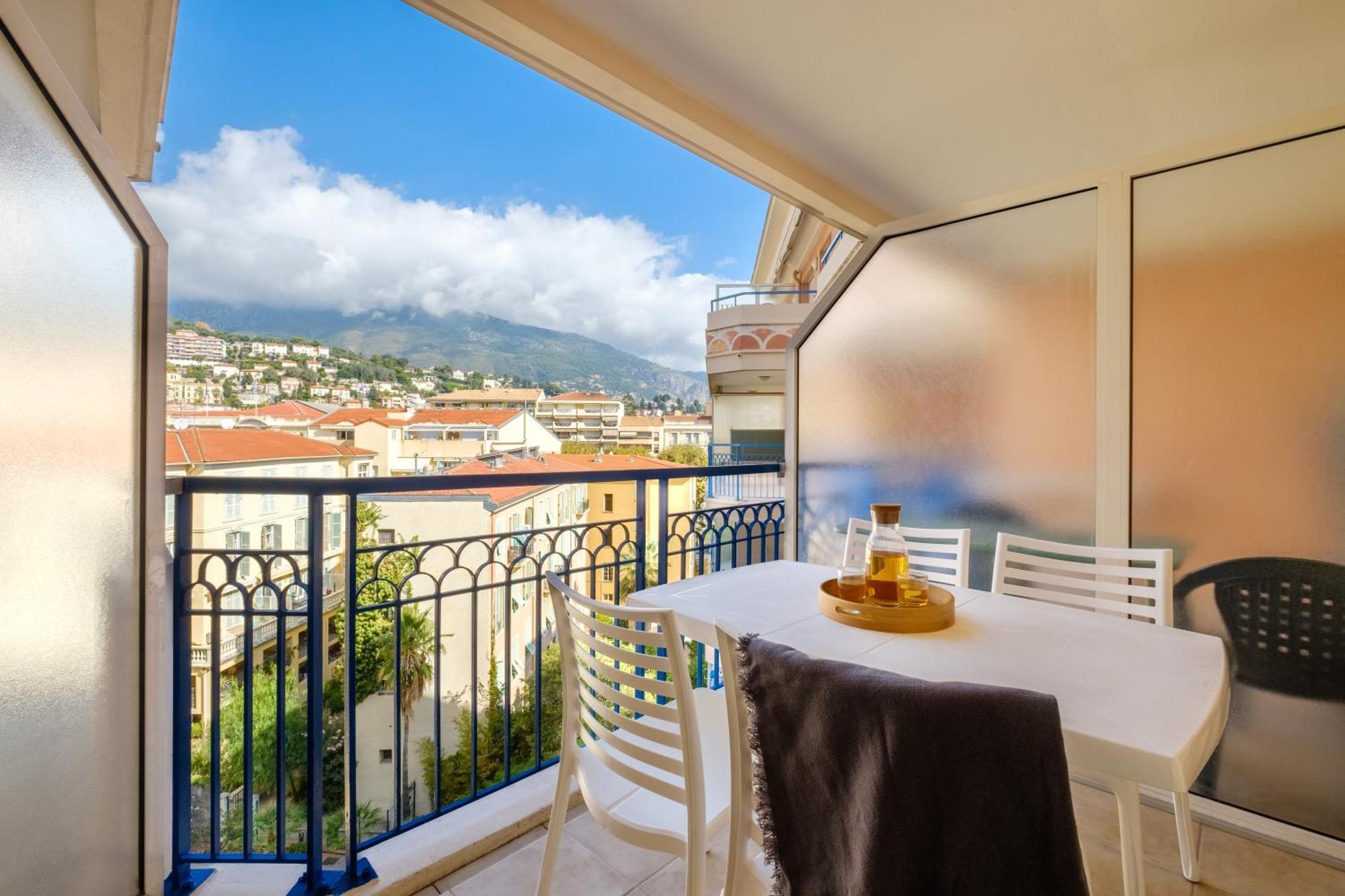 Residence Pierre & Vacances Les Rivages Du Parc マントン エクステリア 写真