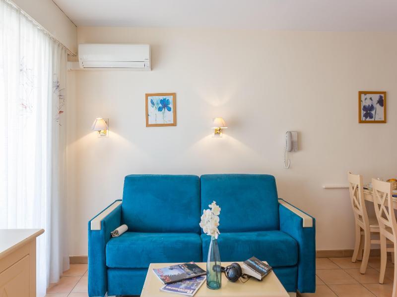Residence Pierre & Vacances Les Rivages Du Parc マントン エクステリア 写真