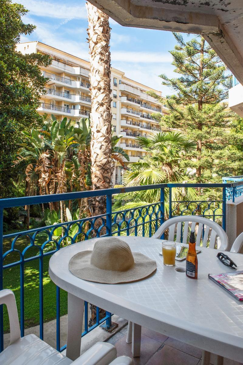 Residence Pierre & Vacances Les Rivages Du Parc マントン エクステリア 写真